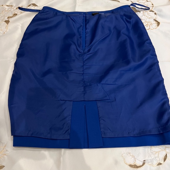 Women suits by Tahari - Picture 4 of 7